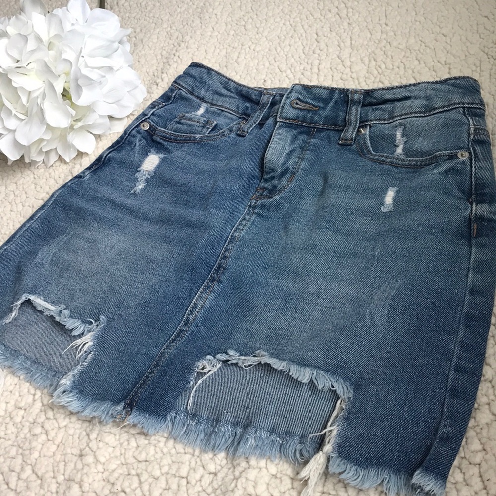 Skirt!